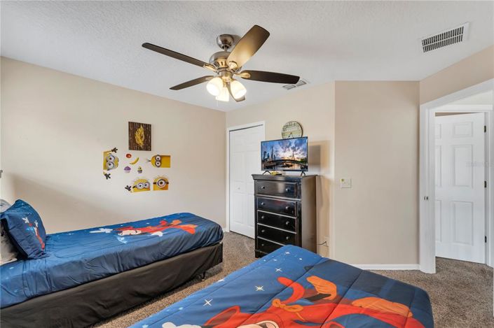 Image No.30-7 Bed Property for sale