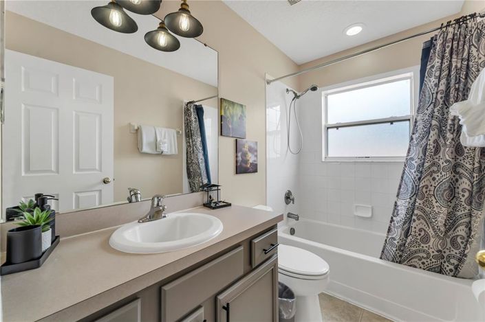 Image No.34-7 Bed Property for sale