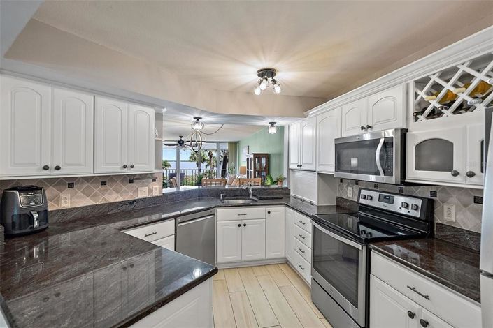 Image No.5-2 Bed Property for sale