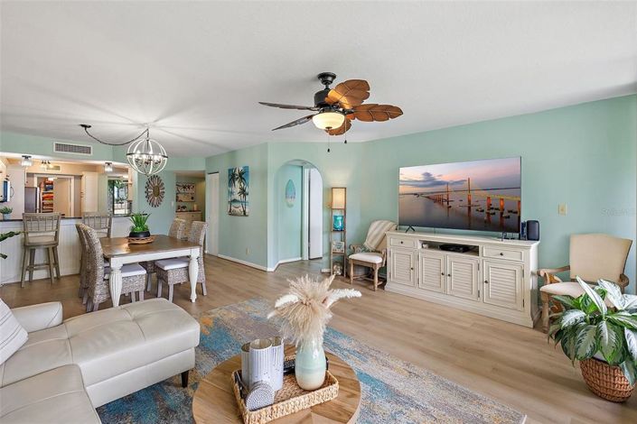 Image No.7-2 Bed Property for sale