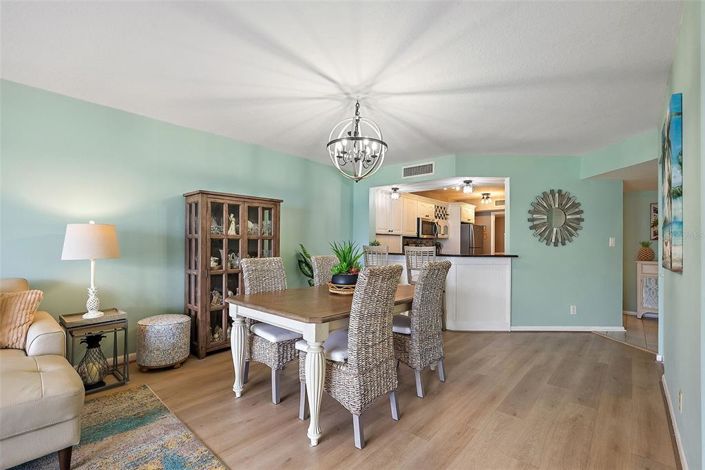 Image No.8-2 Bed Property for sale