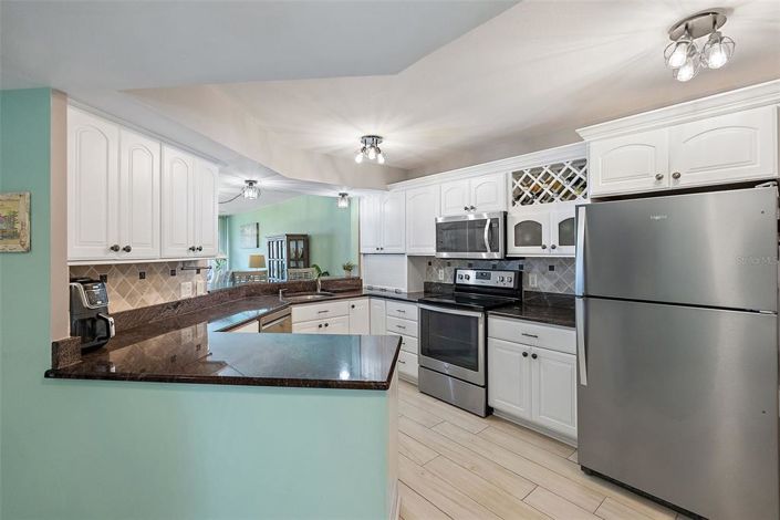 Image No.9-2 Bed Property for sale