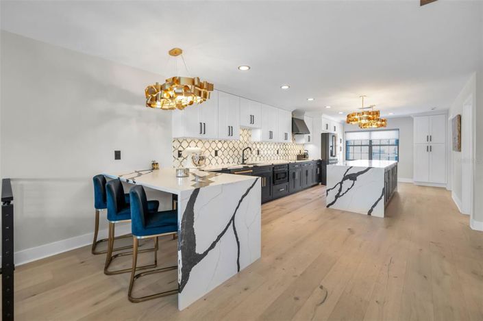 Image No.13-3 Bed Property for sale