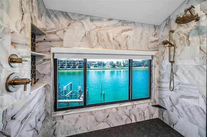 Image No.35-3 Bed Property for sale