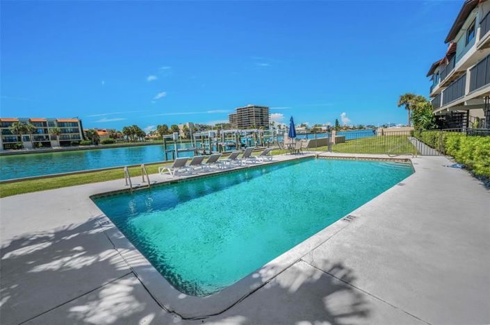 Image No.49-3 Bed Property for sale