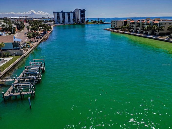 Image No.8-3 Bed Property for sale