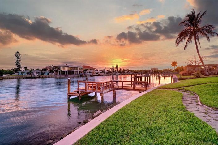 Image No.29-3 Bed Property for sale