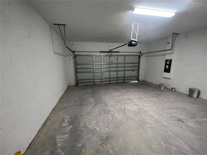 Image No.17-4 Bed Property for sale