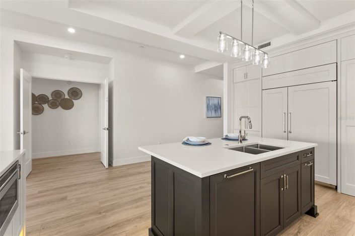 Image No.11-4 Bed Property for sale