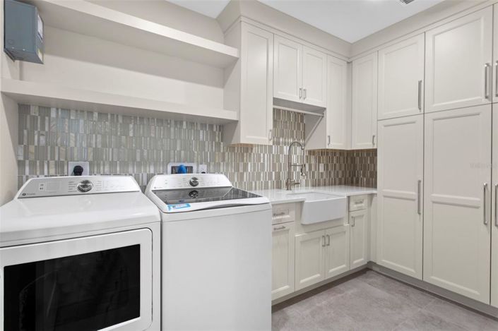 Image No.44-4 Bed Property for sale