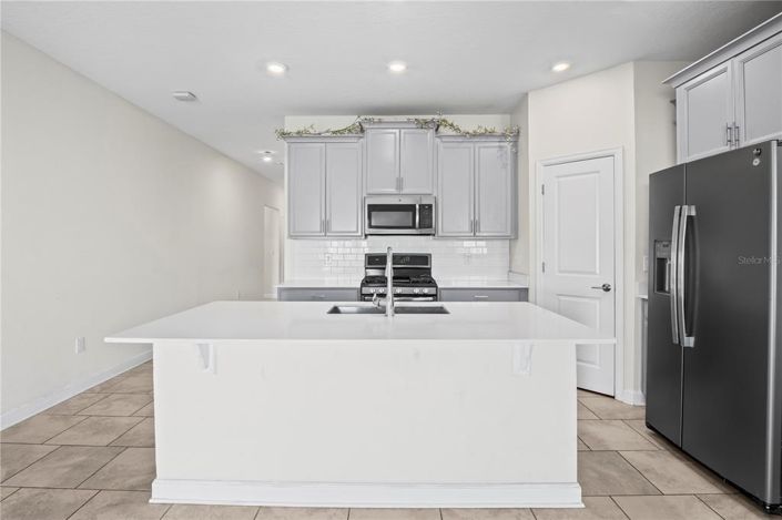 Image No.11-3 Bed Property for sale