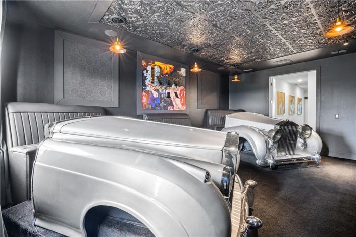 Image No.15-13 Bed Property for sale