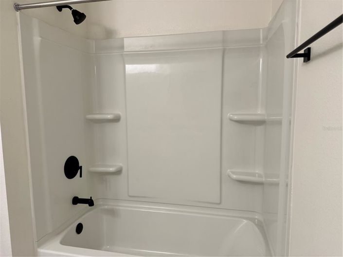 Image No.40-4 Bed Property for sale