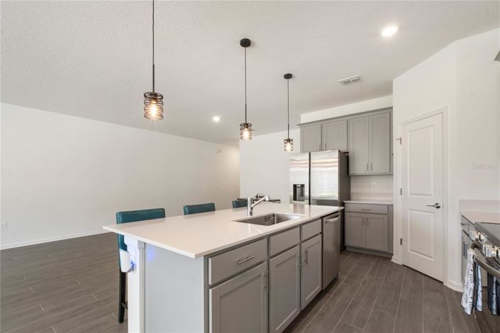 Image No.10-5 Bed Property for sale