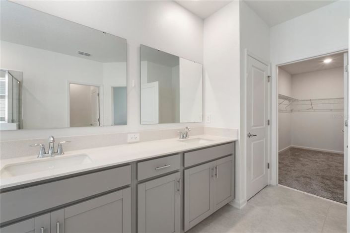 Image No.16-5 Bed Property for sale