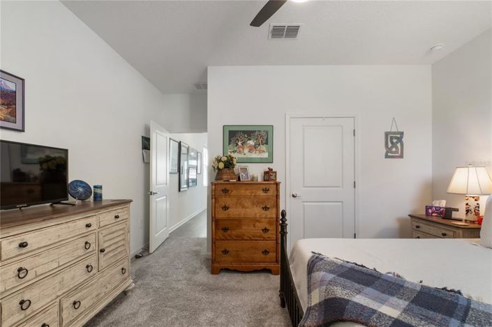 Image No.30-5 Bed Property for sale