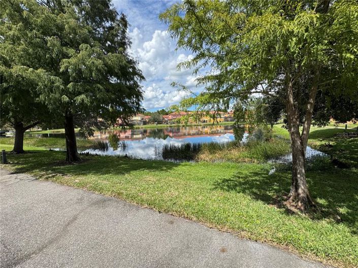 Image No.29-3 Bed Townhouse for sale