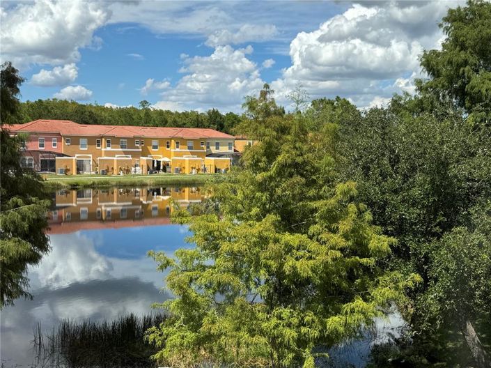 Image No.34-3 Bed Townhouse for sale