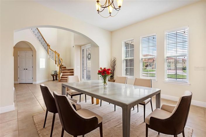 Image No.11-5 Bed Property for sale