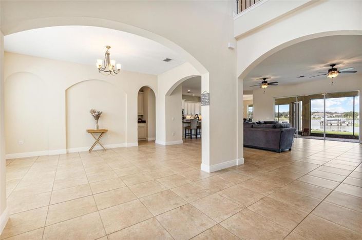 Image No.13-5 Bed Property for sale