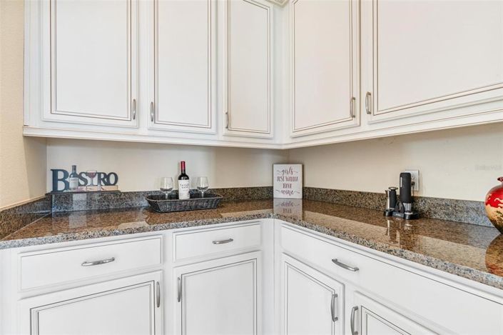 Image No.15-5 Bed Property for sale