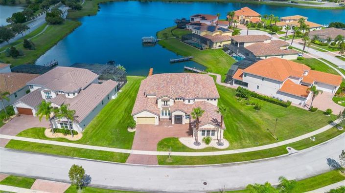 Image No.3-5 Bed Property for sale