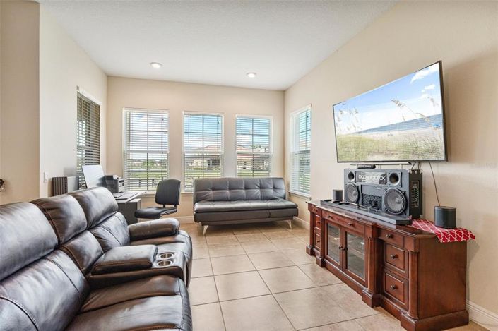 Image No.42-5 Bed Property for sale