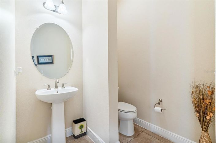 Image No.43-5 Bed Property for sale