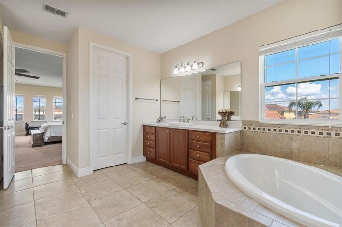 Image No.64-5 Bed Property for sale