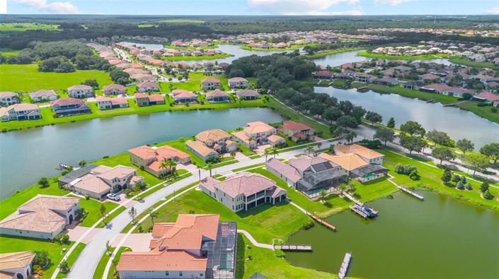 Image No.83-5 Bed Property for sale