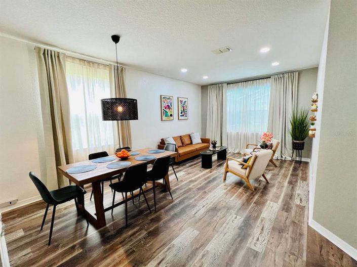 Image No.17-5 Bed Property for sale