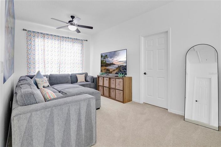 Image No.23-6 Bed Property for sale