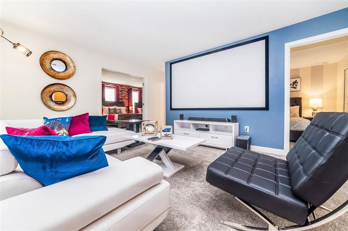 Image No.15-8 Bed Property for sale