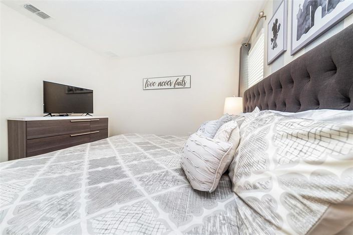 Image No.21-8 Bed Property for sale