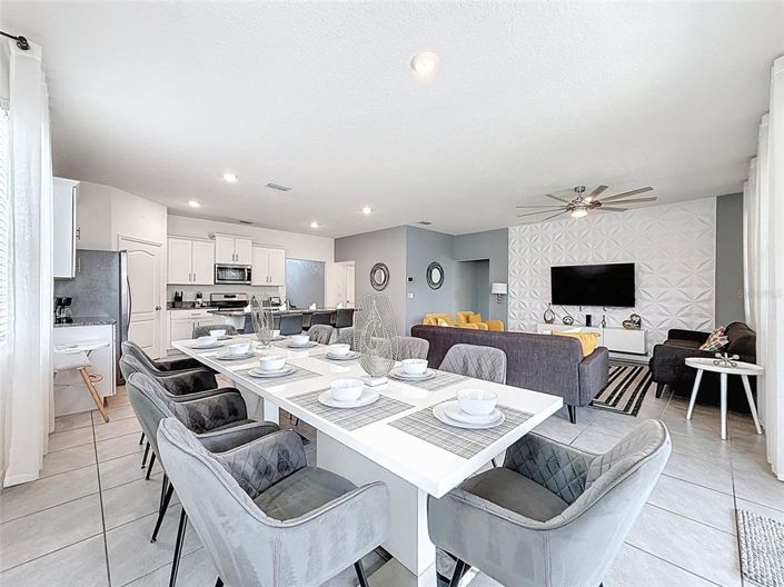 Image No.14-7 Bed Property for sale