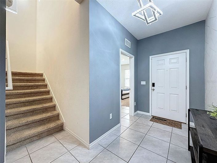 Image No.33-7 Bed Property for sale