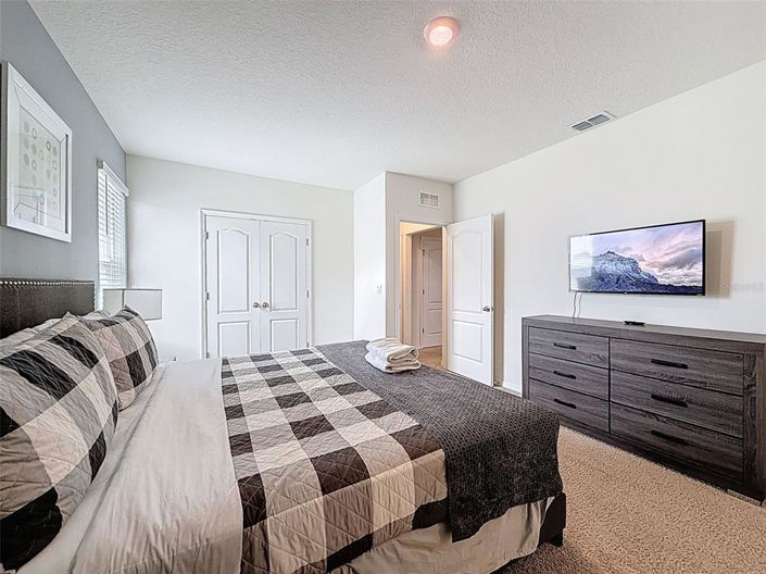 Image No.45-7 Bed Property for sale