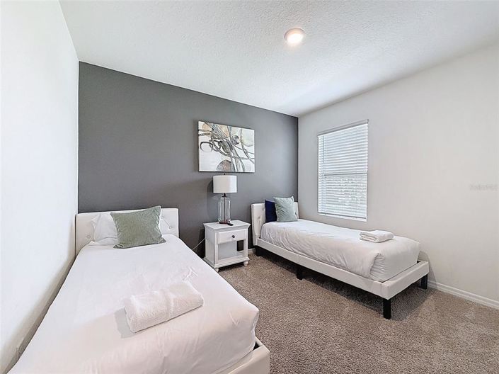 Image No.50-7 Bed Property for sale