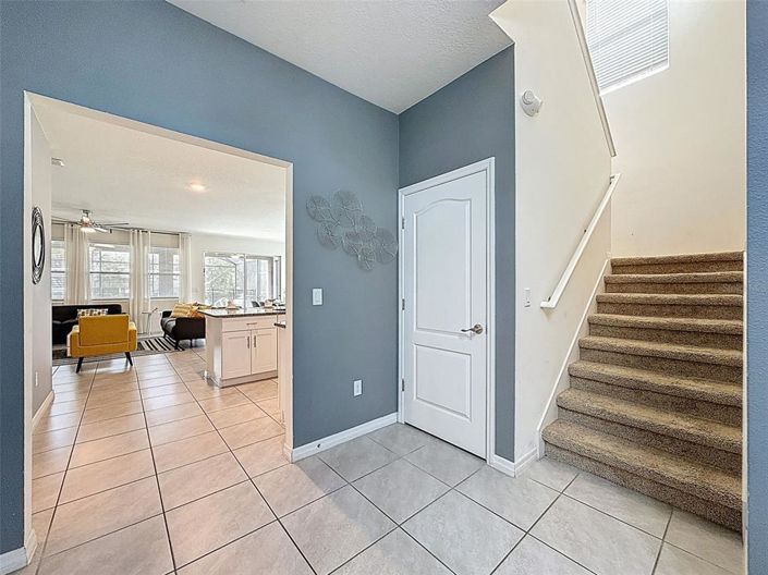 Image No.6-7 Bed Property for sale