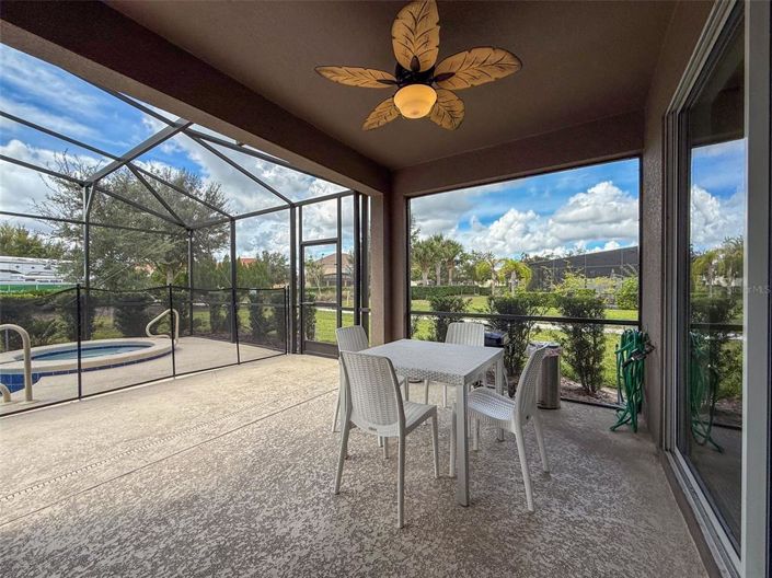 Image No.64-7 Bed Property for sale