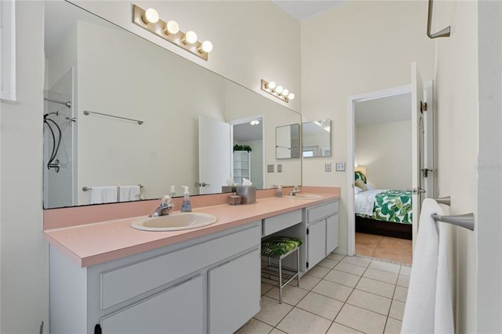 Image No.24-Propriété de 4 chambres à vendre à Davenport