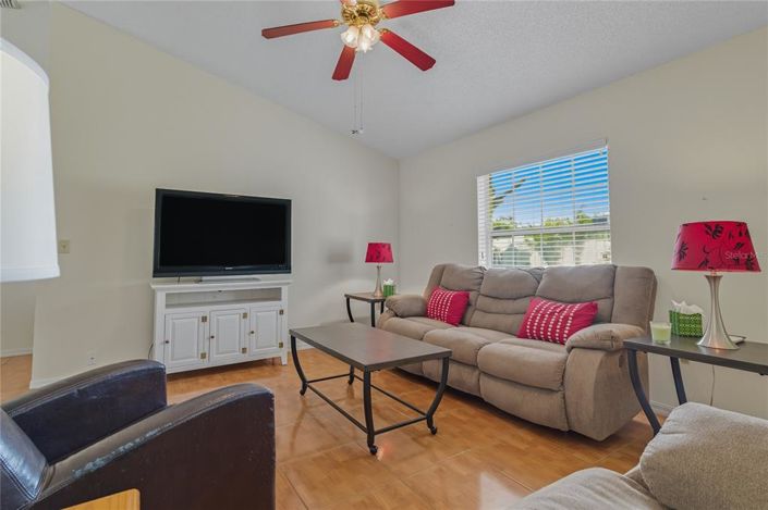 Image No.6-Propriété de 4 chambres à vendre à Davenport