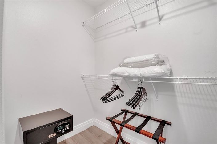 Image No.41-2 Bed Property for sale