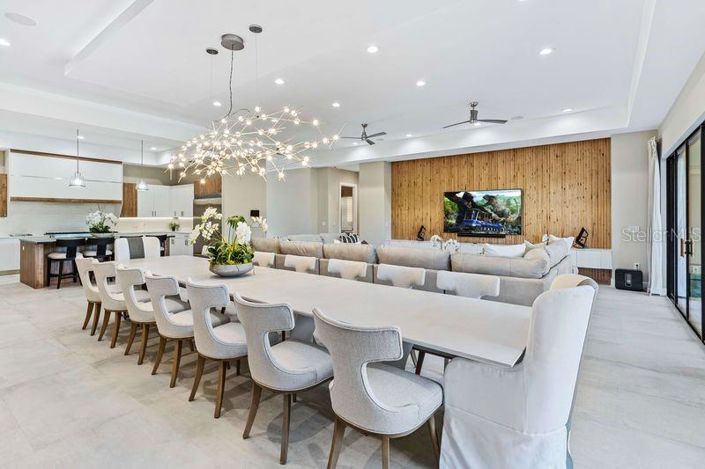 Image No.30-10 Bed Property for sale