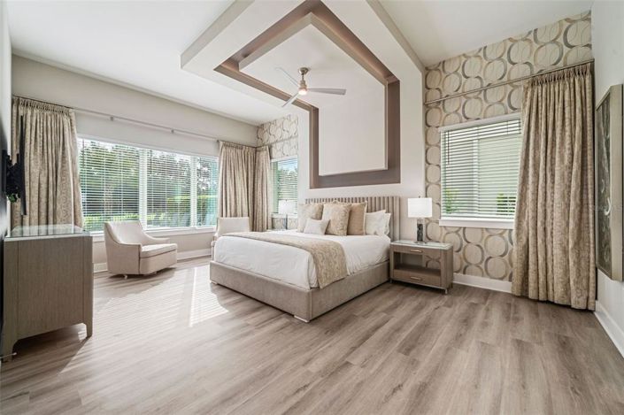 Image No.38-10 Bed Property for sale