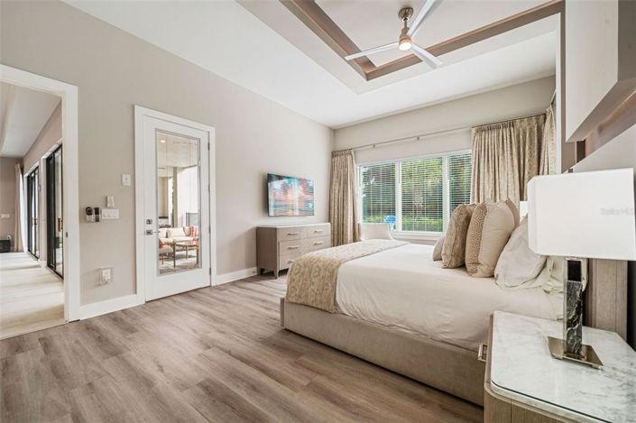 Image No.40-10 Bed Property for sale