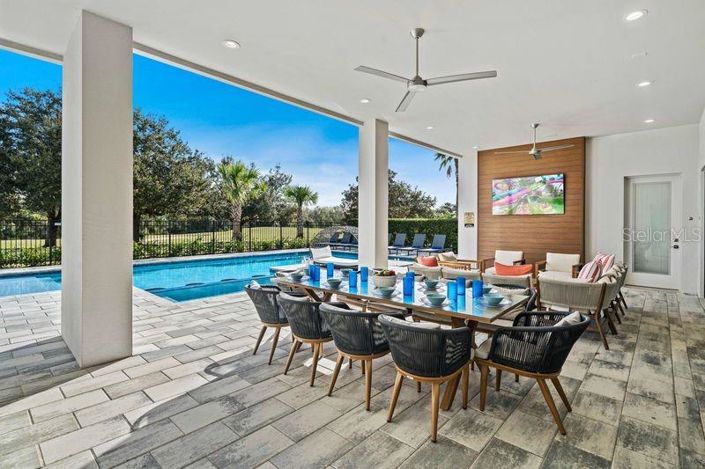 Image No.6-10 Bed Property for sale