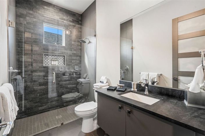 Image No.61-10 Bed Property for sale