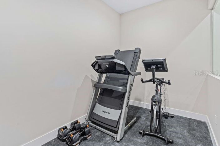 Image No.64-10 Bed Property for sale