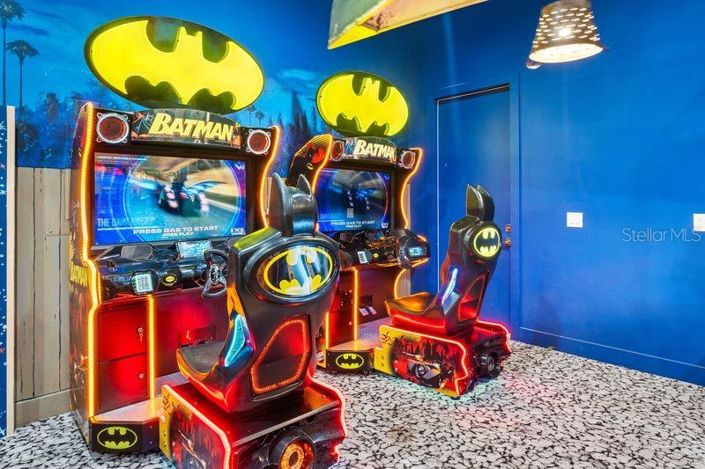 Image No.67-10 Bed Property for sale